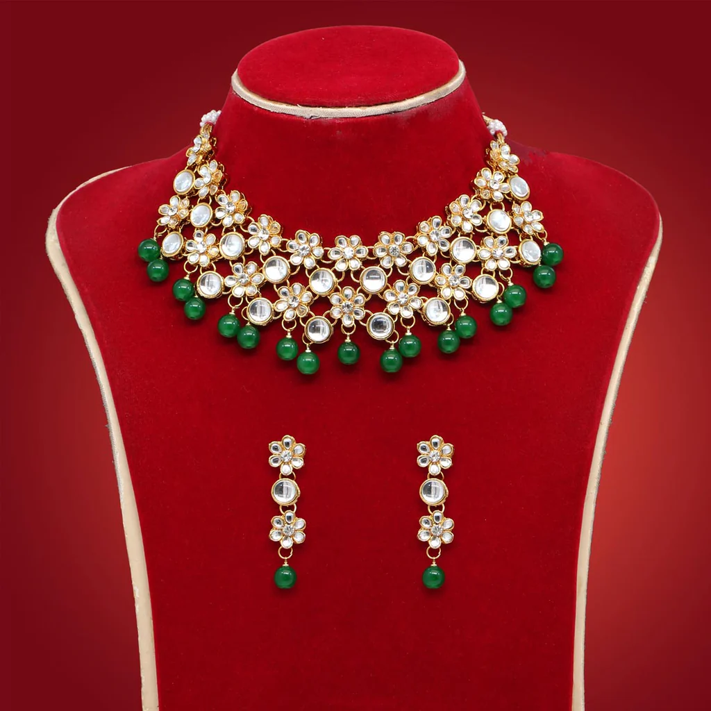 Kundan and Pearl Necklace Set