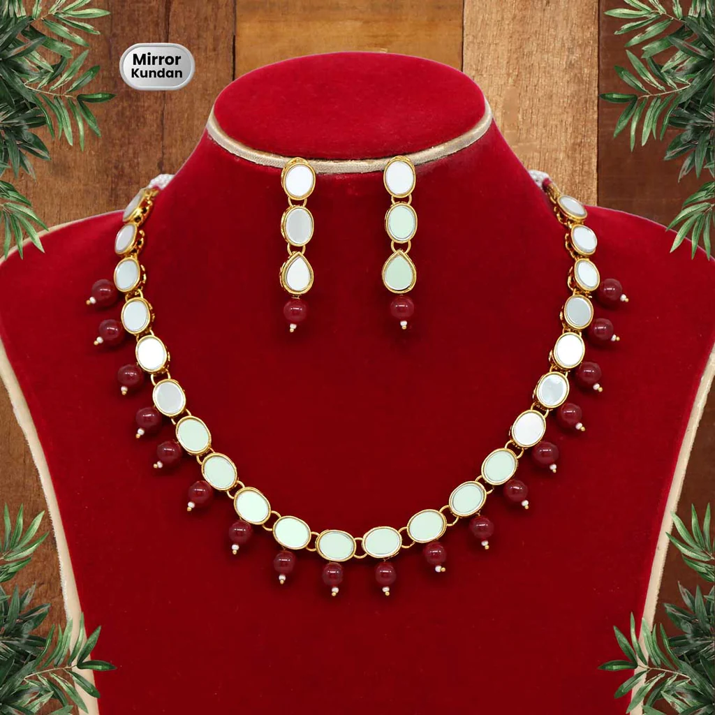 Pearl and Mirror Necklace Set