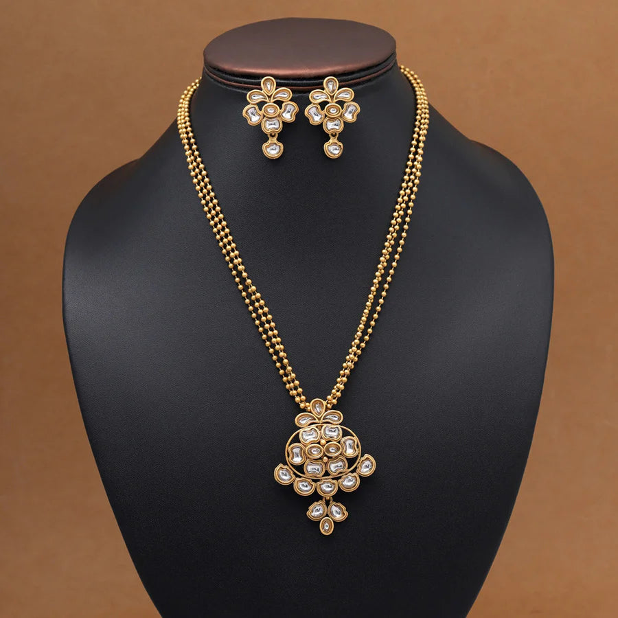 Triple beaded kundan necklace set