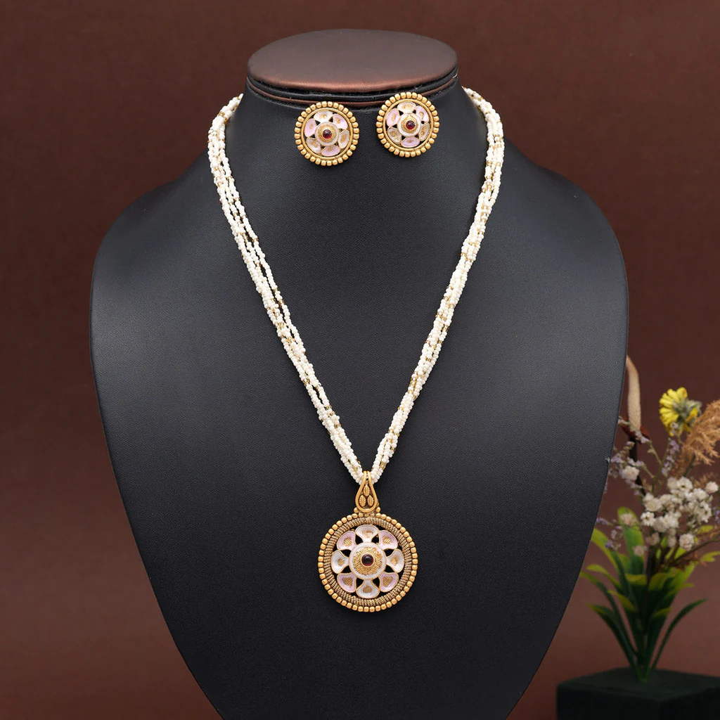 Rani Meena Work Temple Necklace Set